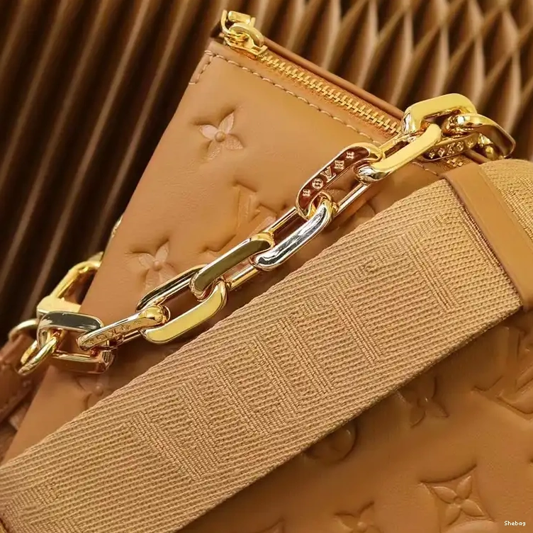 2304HT0012 Bag LV 0713